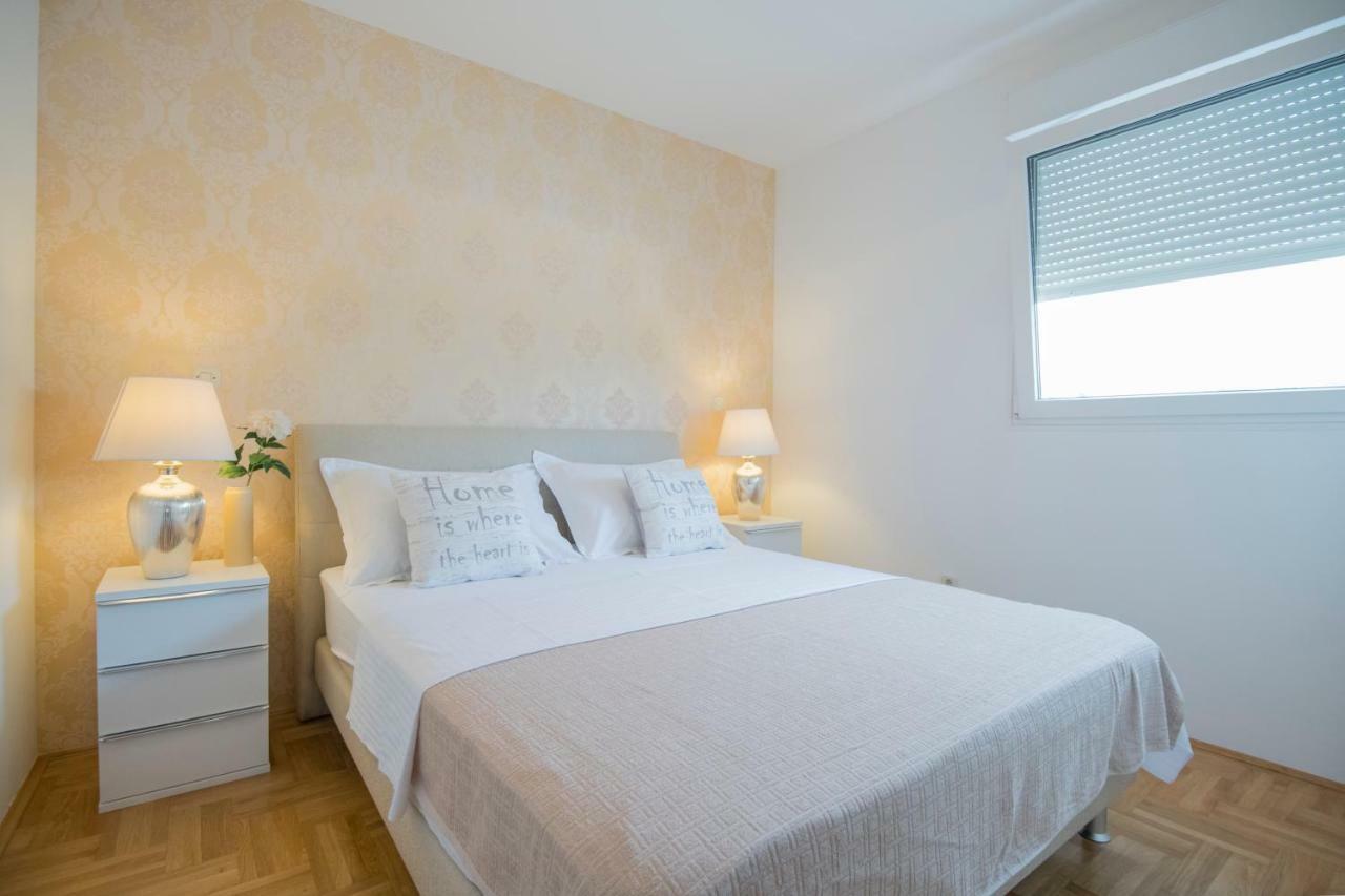 Comfortable Cozy Beach Apartment Split Kültér fotó