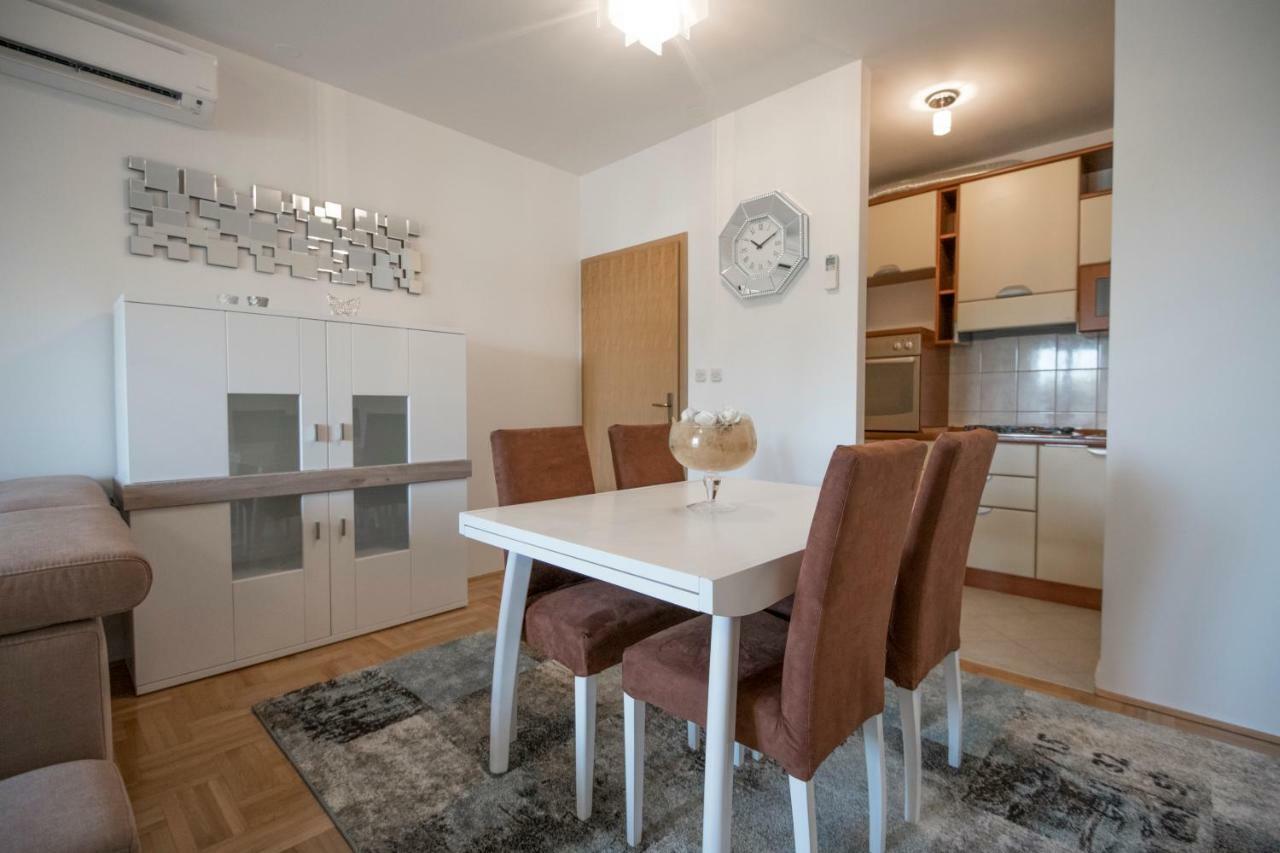 Comfortable Cozy Beach Apartment Split Kültér fotó