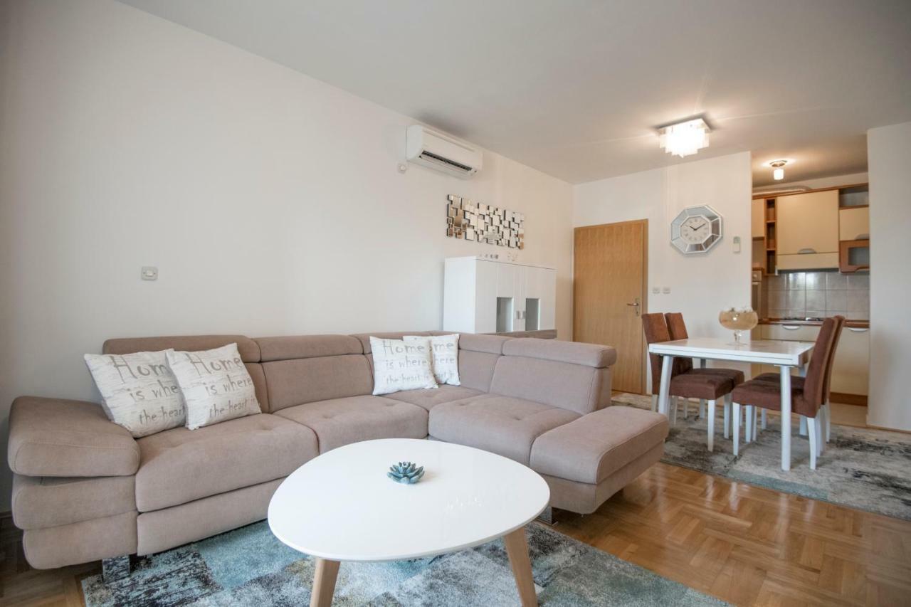 Comfortable Cozy Beach Apartment Split Kültér fotó